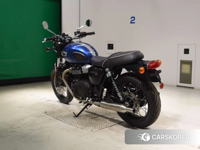 Triumph BONNEVILLE T100 id 4352660 из Японии 8