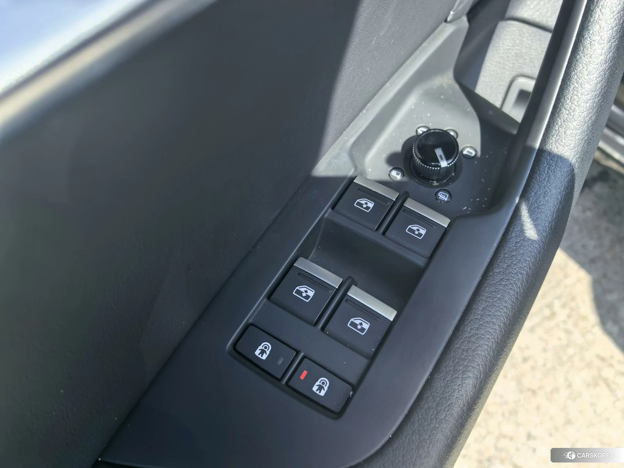 Audi A6L id 4406104 из Китая 16