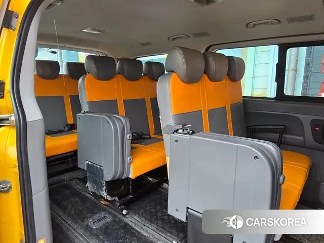 Hyundai The New Grand Starex id 3677595 из Кореи 18