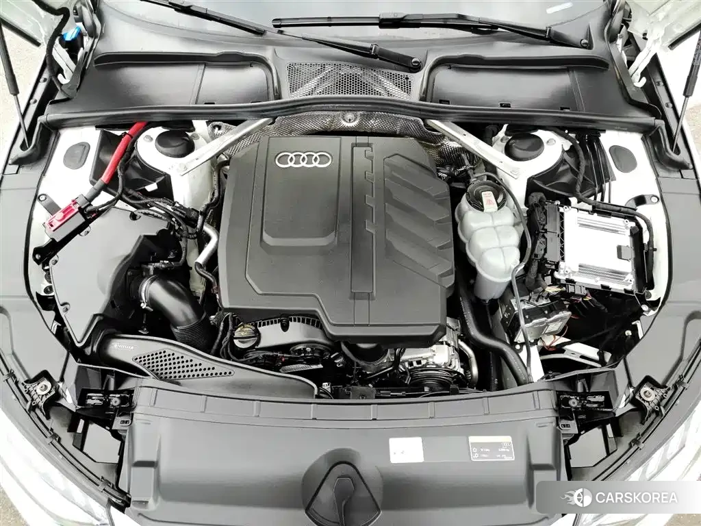 Audi A4L id 4622368 из Китая 17
