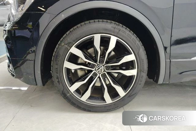 Volkswagen Tiguan L id 3810296 из Китая 15