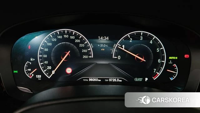 BMW 5 Series (G30) id 4741893 из Кореи 30