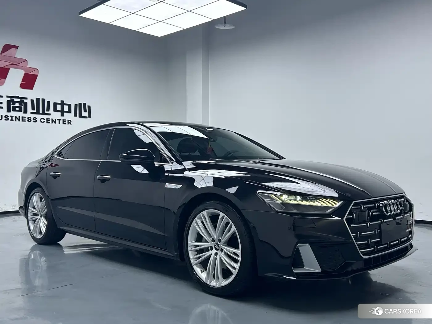 Audi A7L id 4546547 из Китая 9
