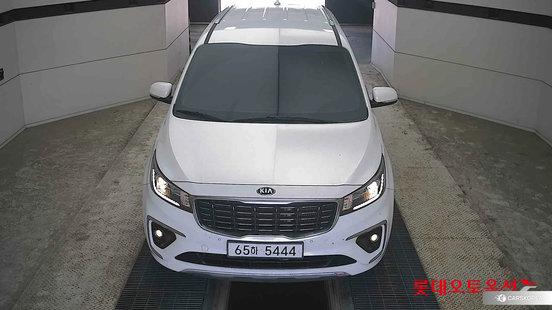 Kia Carnival id 4296917 из Кореи 36