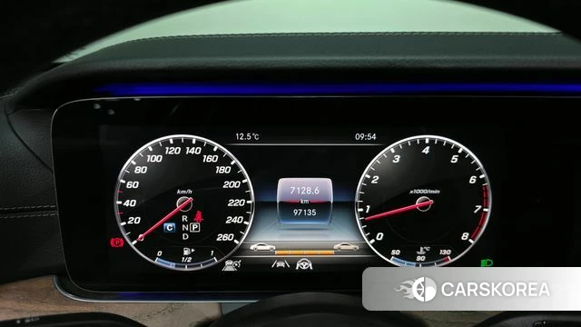 Mercedes-Benz E-Class W213 id 3813533 из Кореи 18