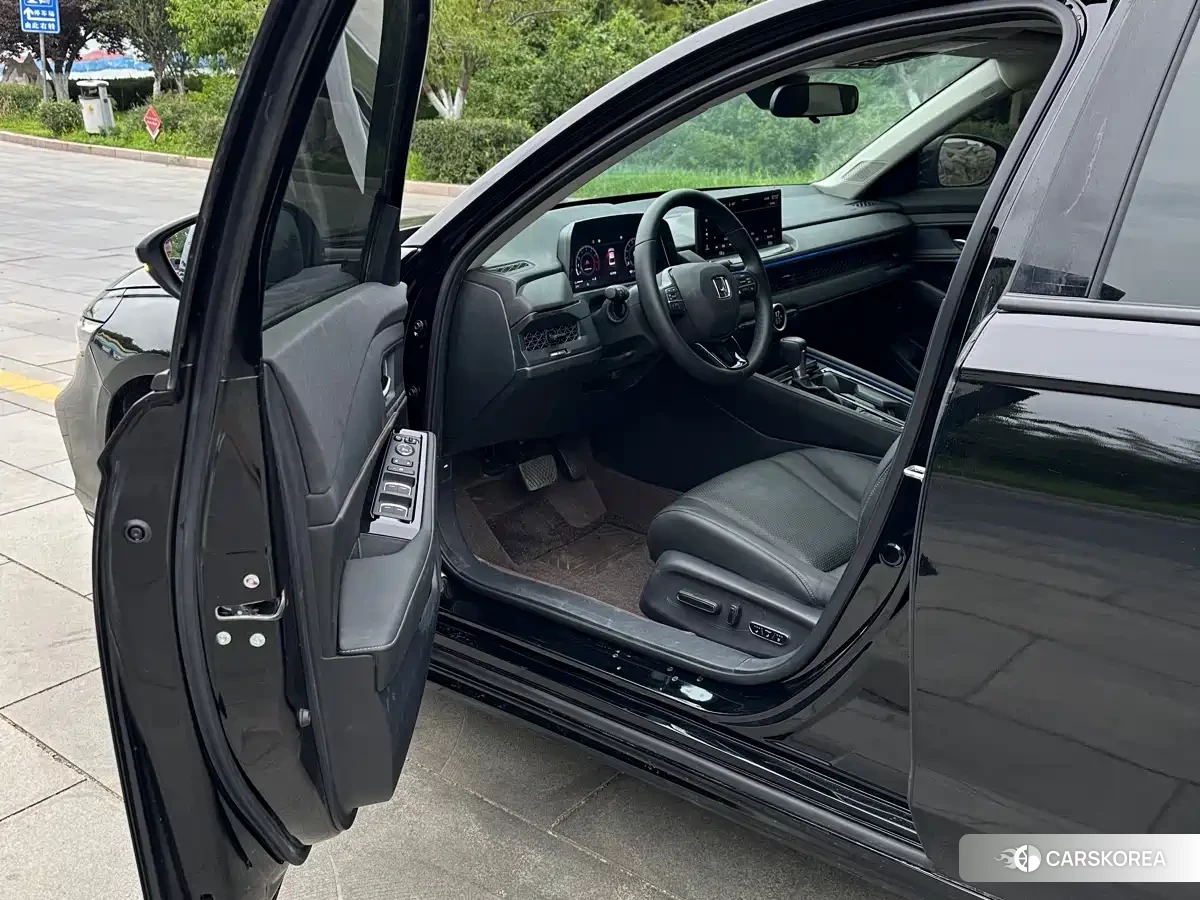 Honda Accord id 4545839 из Китая 8