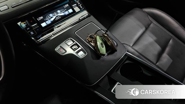 Hyundai The New Grandeur IG id 4429016 из Кореи 35