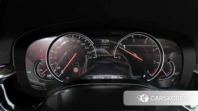 BMW 5 Series (G30) id 3861799 из Кореи 18