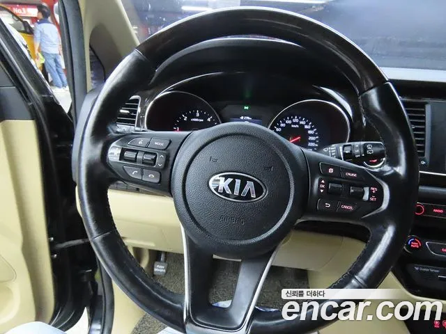 Kia The New Carnival id 2709614 из Кореи 10