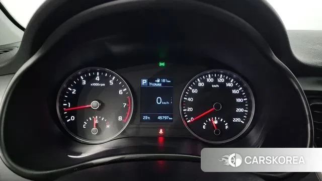 Kia Stonic id 3038705 из Кореи 18