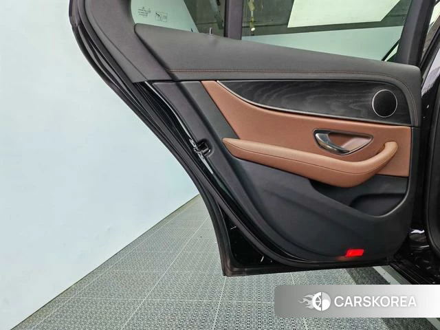 Mercedes-Benz E-class (imported) id 3857676 из Китая 18