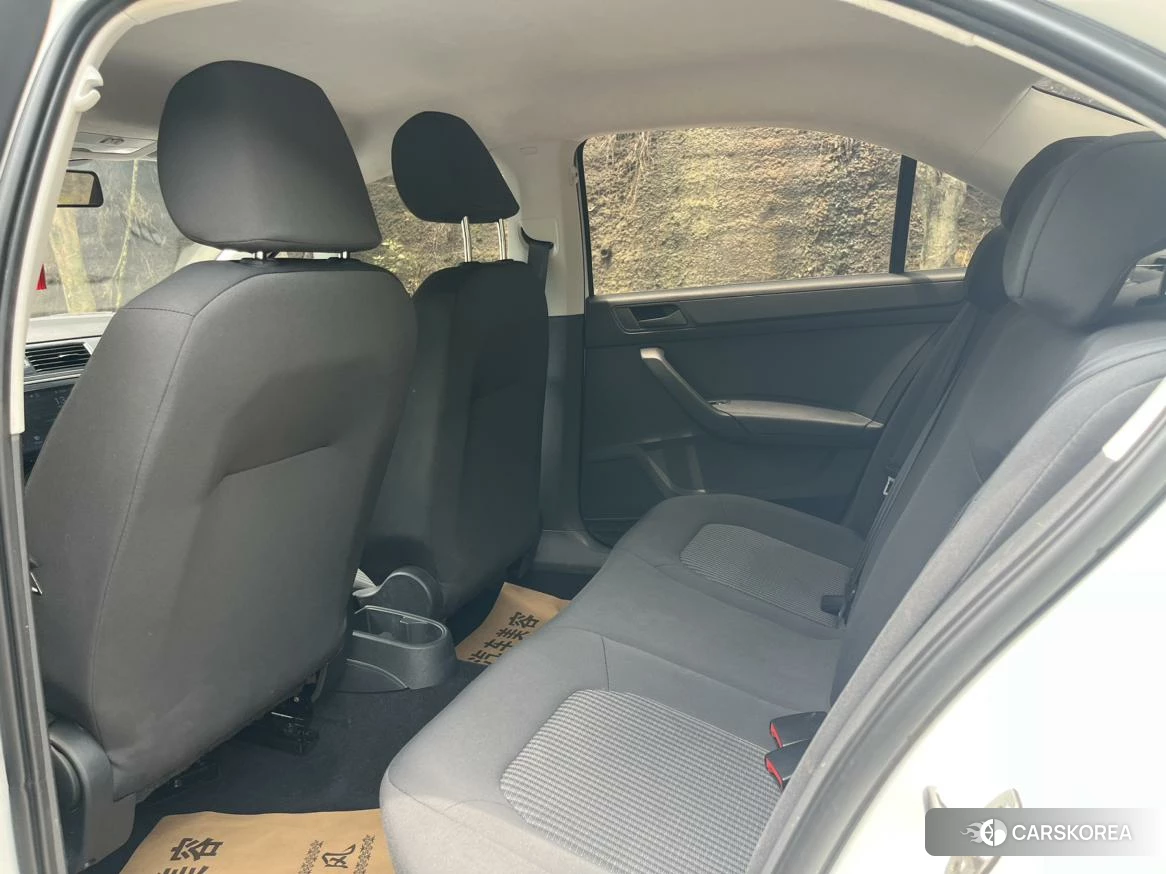 Volkswagen Santana id 4452791 из Китая 11