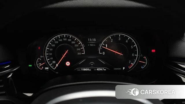 BMW 5 Series (G30) id 4325791 из Кореи 31
