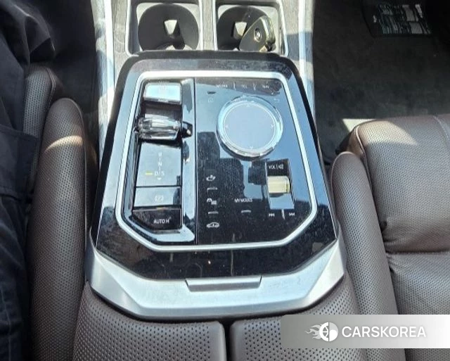 BMW 7 Series (G70) id 4343435 из Кореи 9