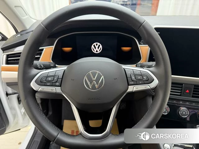 Volkswagen Bora id 4215055 из Китая 15