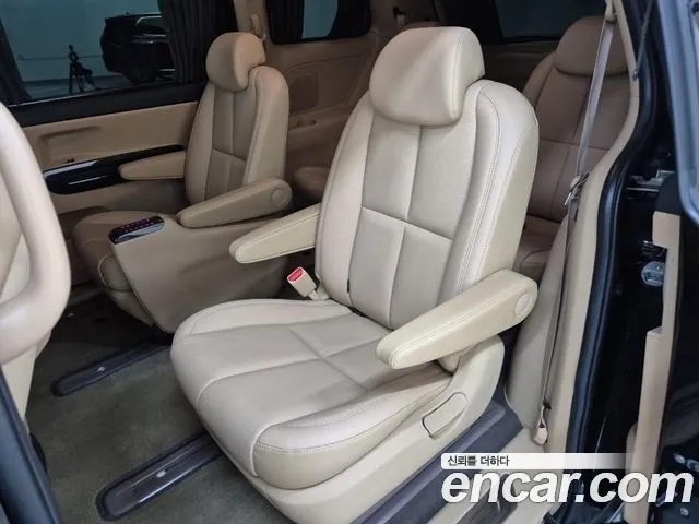 Kia The New Carnival id 2927866 из Кореи 17