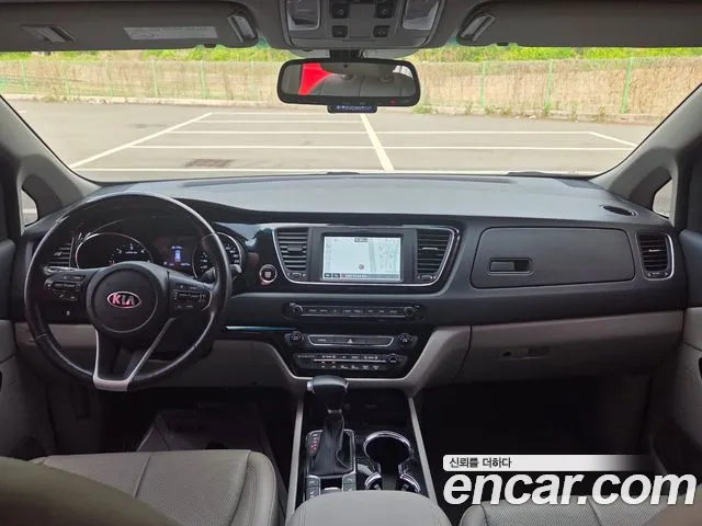 Kia The New Carnival id 2696189 из Кореи 18