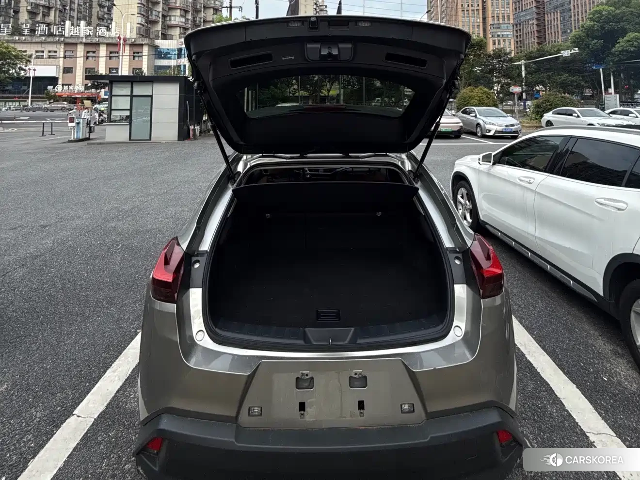 Lexus UX id 4547197 из Китая 13