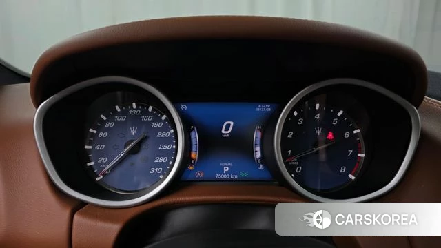 Maserati Ghibli id 4377535 из Кореи 30