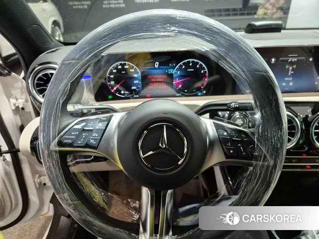 Mercedes-Benz A-Class W177 id 4200635 из Кореи 17