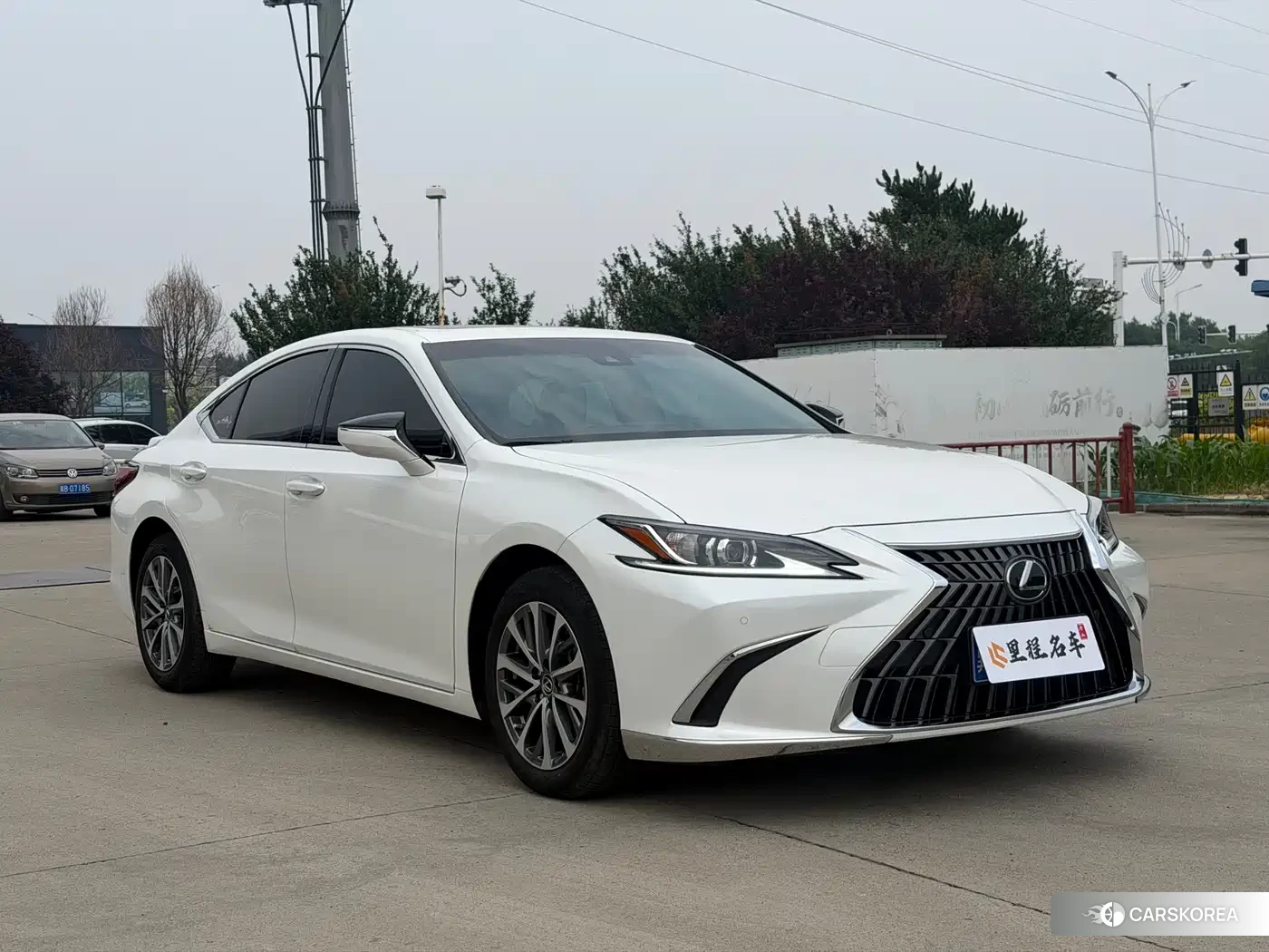 Lexus ES id 4515564 из Китая 17