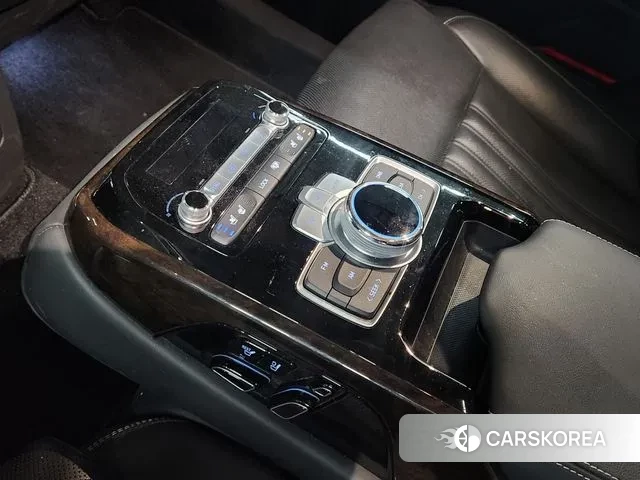 Genesis G90 id 3396417 из Кореи 18