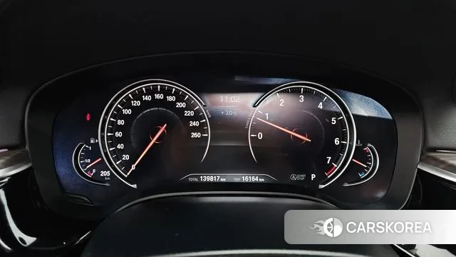 BMW 5 Series (G30) id 3709485 из Кореи 18