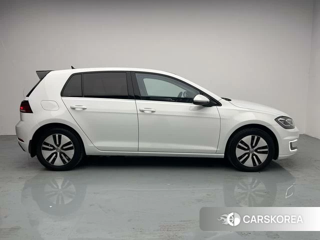 Volkswagen Golf id 4216377 из Китая 18