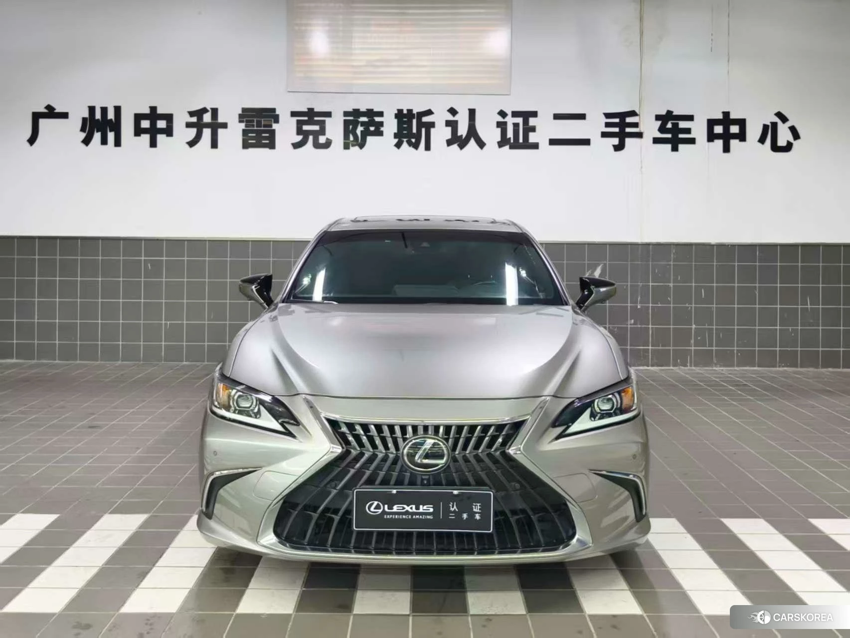 Lexus ES id 4467930 из Китая 20