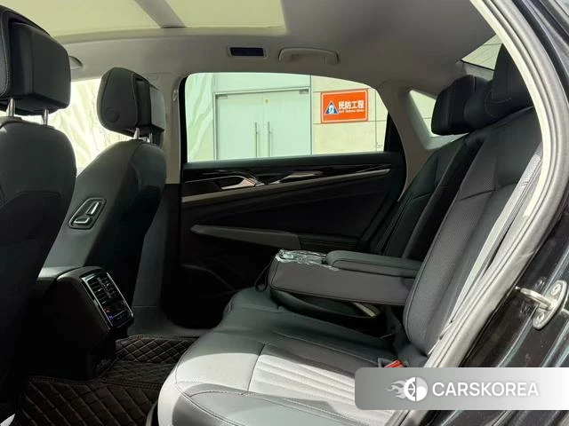 Volkswagen Passat id 4211066 из Китая 8
