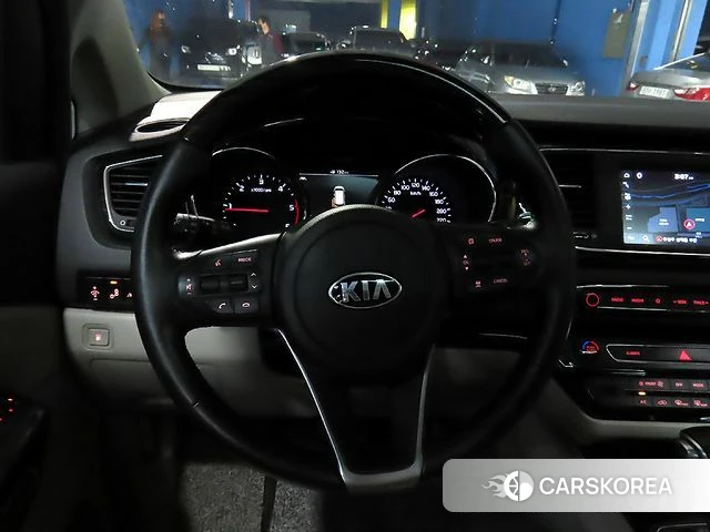 Kia The New Carnival id 4325498 из Кореи 18
