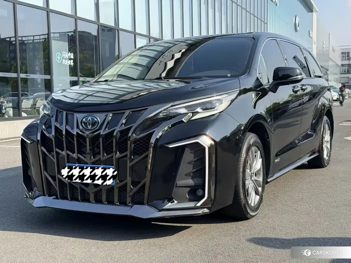 Toyota Sienna id 4539088 из Китая 9