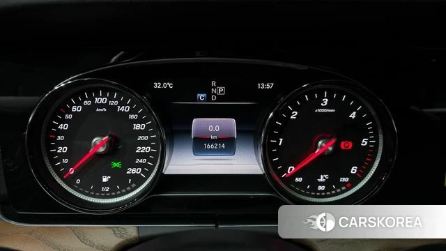 Mercedes-Benz E-Class W213 id 4647837 из Кореи 18