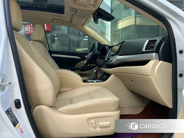 Toyota Highlander id 4262488 из Китая 32