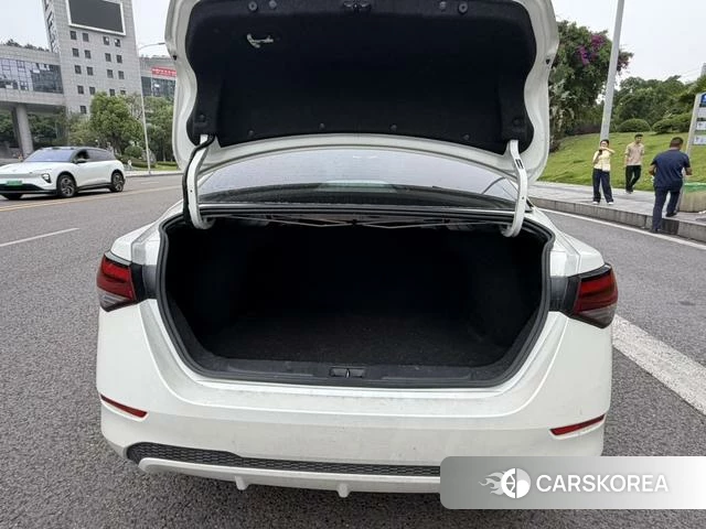 Nissan Xuan Yi id 4334927 из Китая 16
