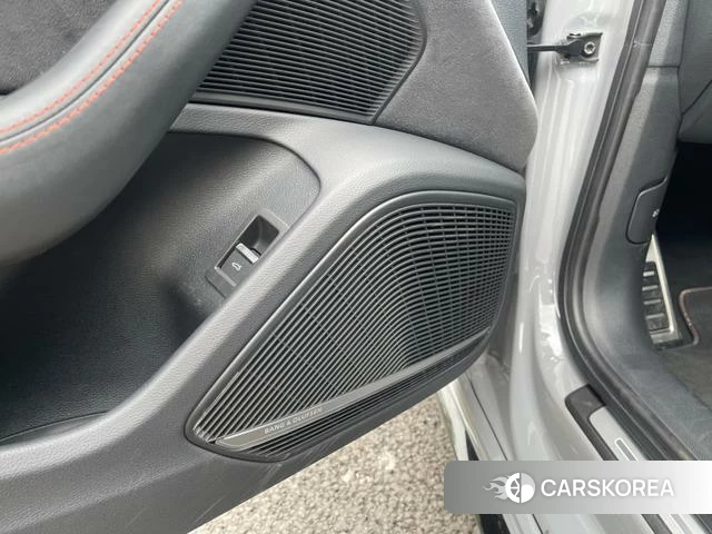 Audi RS 4 id 4241733 из Китая 18