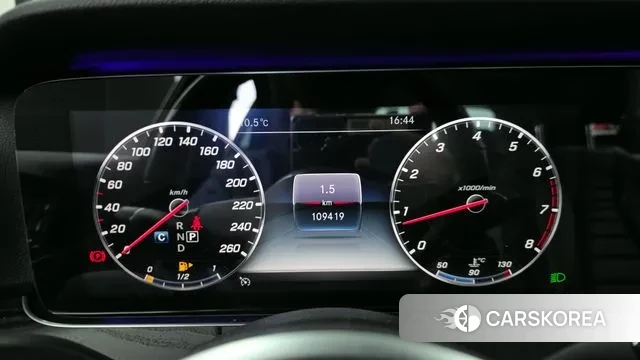 Mercedes-Benz E-Class W213 id 3742492 из Кореи 18