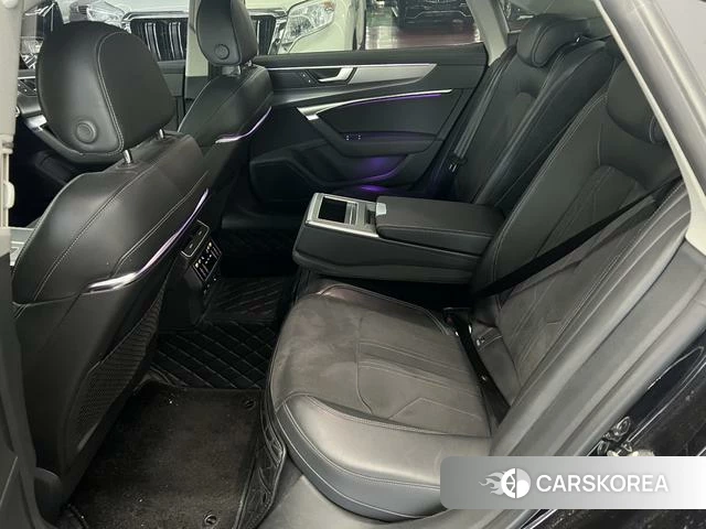 Audi A7L id 4328805 из Китая 8