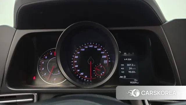 Hyundai Avante (CN7) id 3328971 из Кореи 18