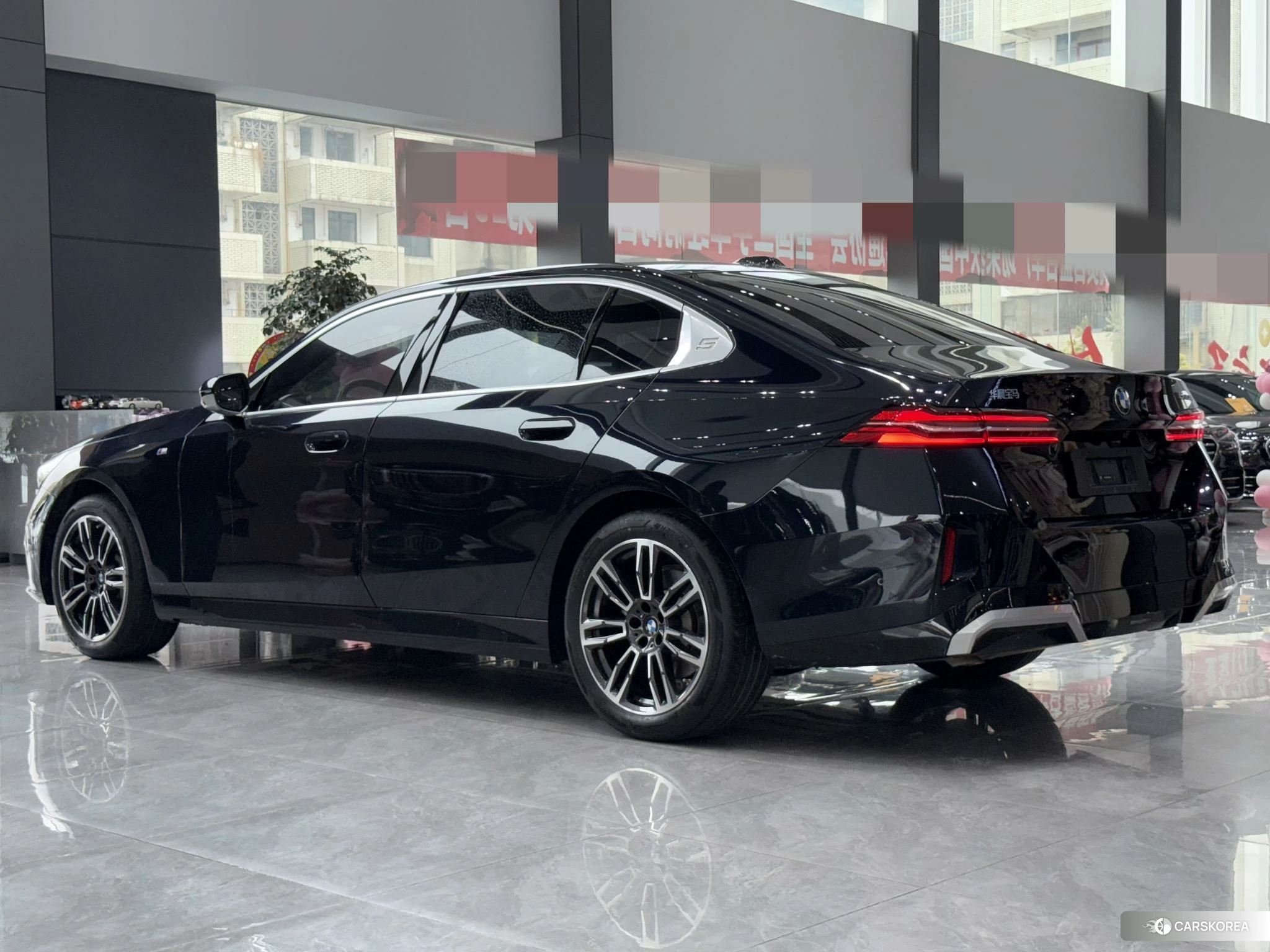BMW 5 series id 4426795 из Китая 9