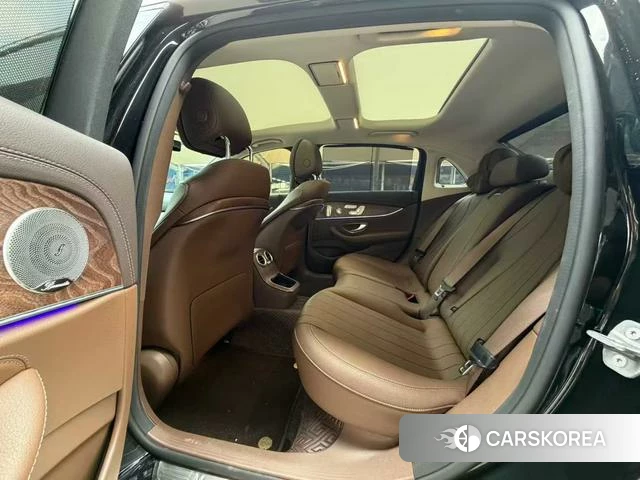 Mercedes-Benz E-class id 4313710 из Китая 8