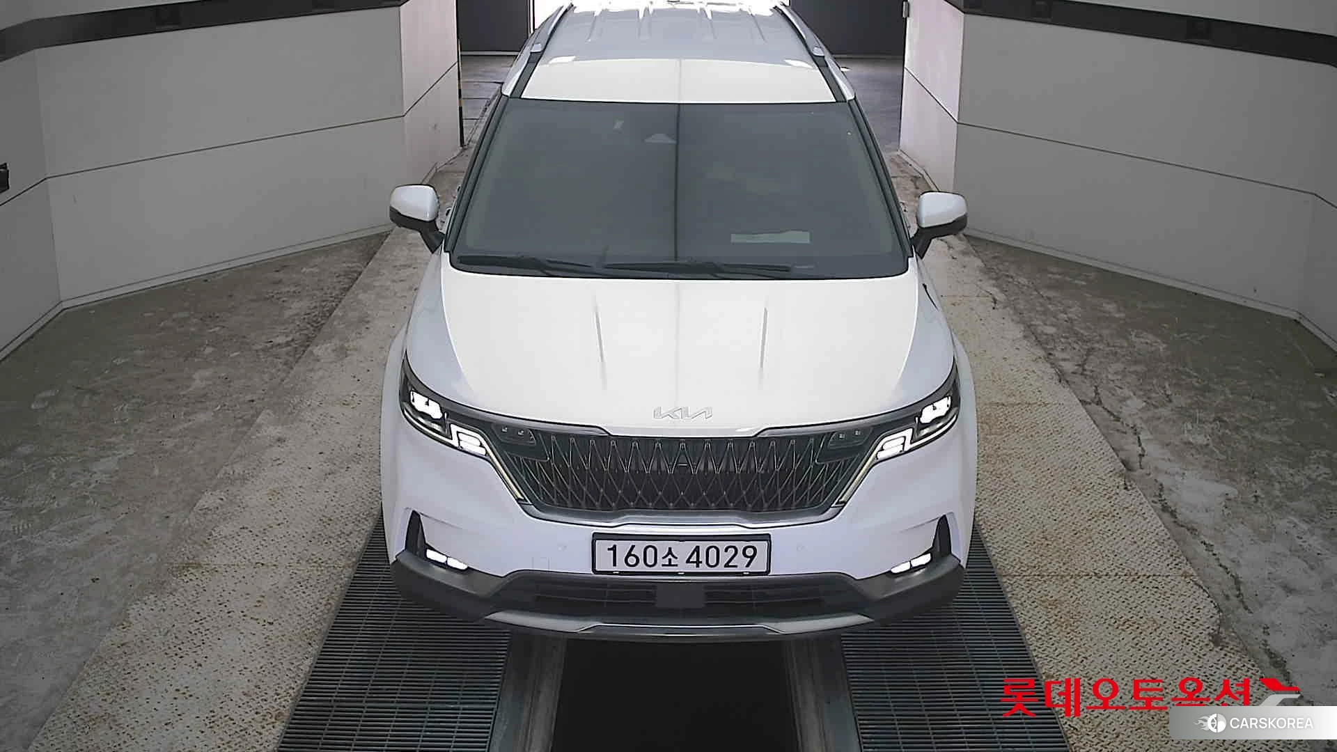 Kia Carnival id 4674228 из Кореи 36