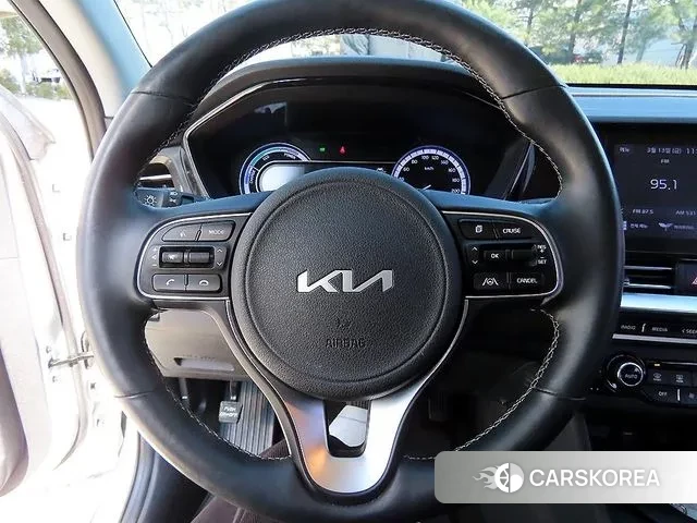 Kia The New Niro id 3787976 из Кореи 18