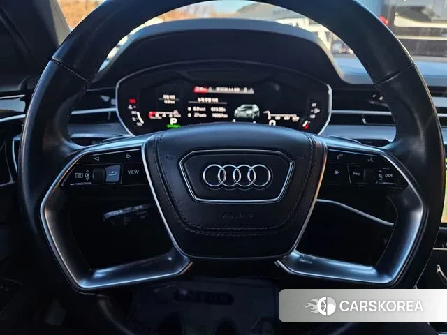 Audi A8 (D5) id 3529641 из Кореи 13