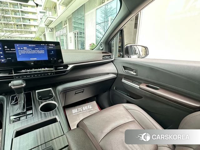 Toyota Saina id 4314773 из Китая 24