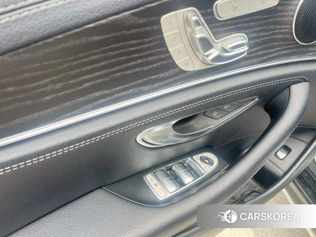 Mercedes-Benz E-class id 3857811 из Китая 10