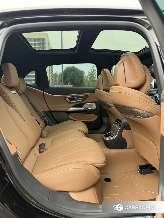 Mercedes-Benz E-class id 4264512 из Китая 21