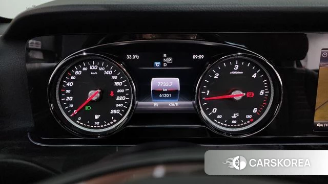Mercedes-Benz E-Class W213 id 4698946 из Кореи 34