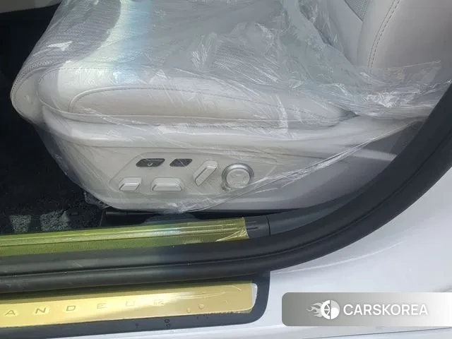 Hyundai Grandeur (GN7) id 3126780 из Кореи 17