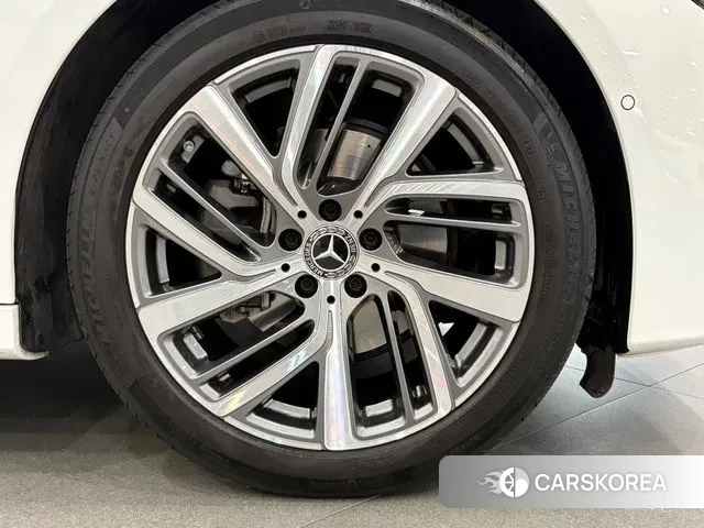 Mercedes-Benz E-Class W214 id 3353615 из Кореи 17